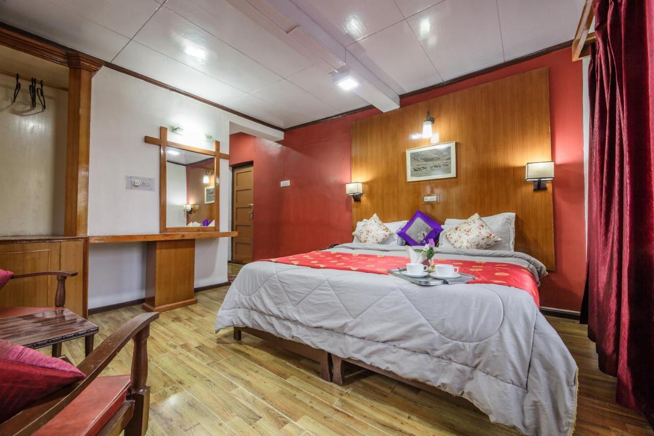 Hotel Asia Лех Номер фото